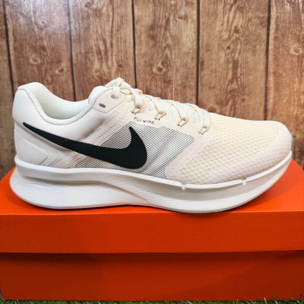 Nike Swift 3 Running Shoes Mens Size 8 Cream Black Flywire Athletic Sneakers
